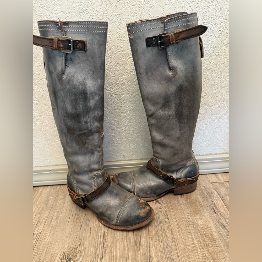 Free Bird Gray (Ice) and Brown Boots